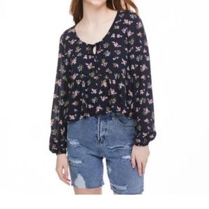 🎁10 for $100🎁 Beautiful floral flowy top